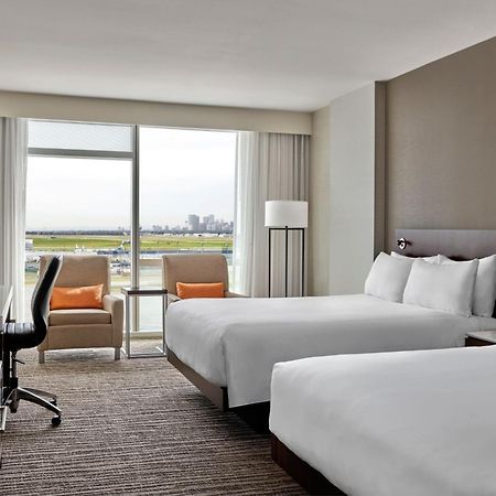 Calgary Airport Marriott In-Terminal Hotel Екстериор снимка