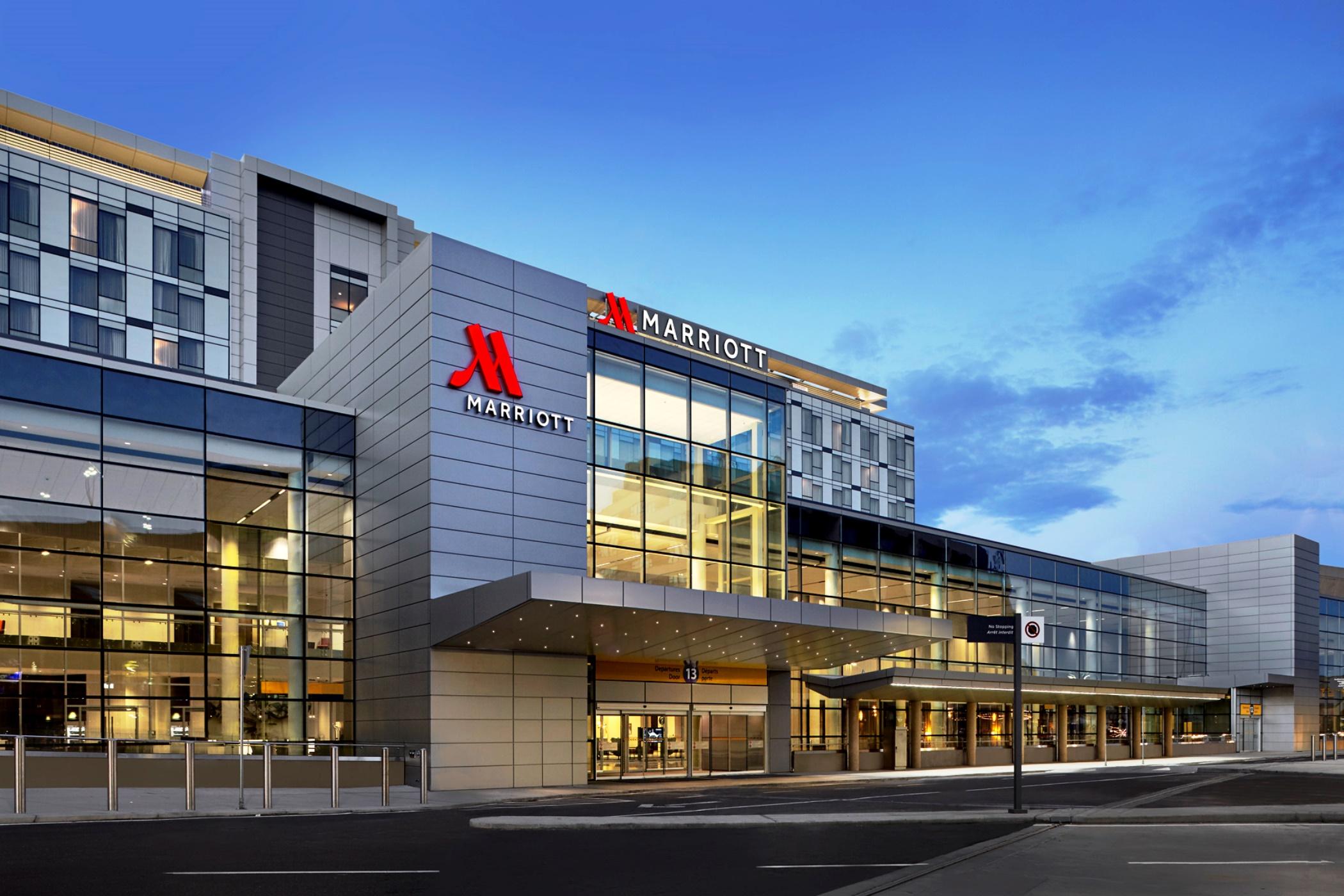 Calgary Airport Marriott In-Terminal Hotel Екстериор снимка